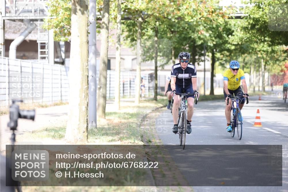 11.08.2024 - GEWOBA Citytriathlon Bremen H.Heesch http://msf.ph/oto/6768222 11.08.2024 10:40:32 Radfahren 9, 26, 27, 38, 42, 64, 66, 71 meine-sportfotos.de