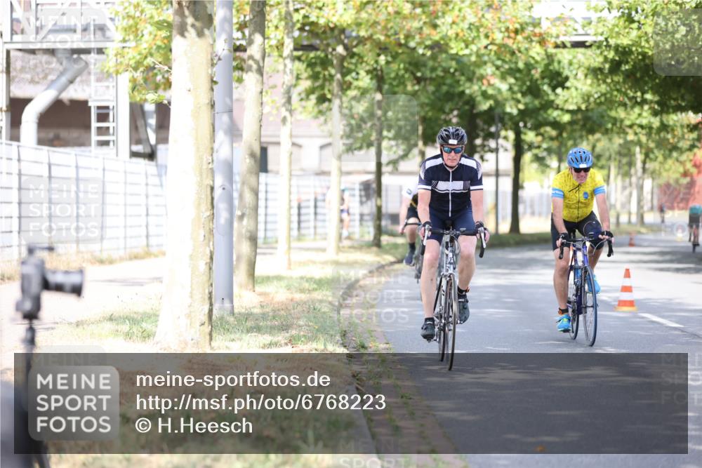11.08.2024 - GEWOBA Citytriathlon Bremen H.Heesch http://msf.ph/oto/6768223 11.08.2024 10:40:32 Radfahren 9, 26, 27, 38, 42, 64, 66, 71 meine-sportfotos.de