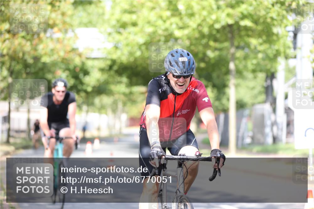 11.08.2024 - GEWOBA Citytriathlon Bremen H.Heesch http://msf.ph/oto/6770051 11.08.2024 10:44:01 Radfahren 23, 28, 37, 39, 104, 113, 114 meine-sportfotos.de