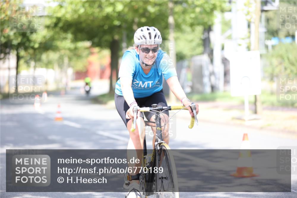 11.08.2024 - GEWOBA Citytriathlon Bremen H.Heesch http://msf.ph/oto/6770189 11.08.2024 10:44:09 Radfahren 28, 37, 39, 48, 113, 114 meine-sportfotos.de