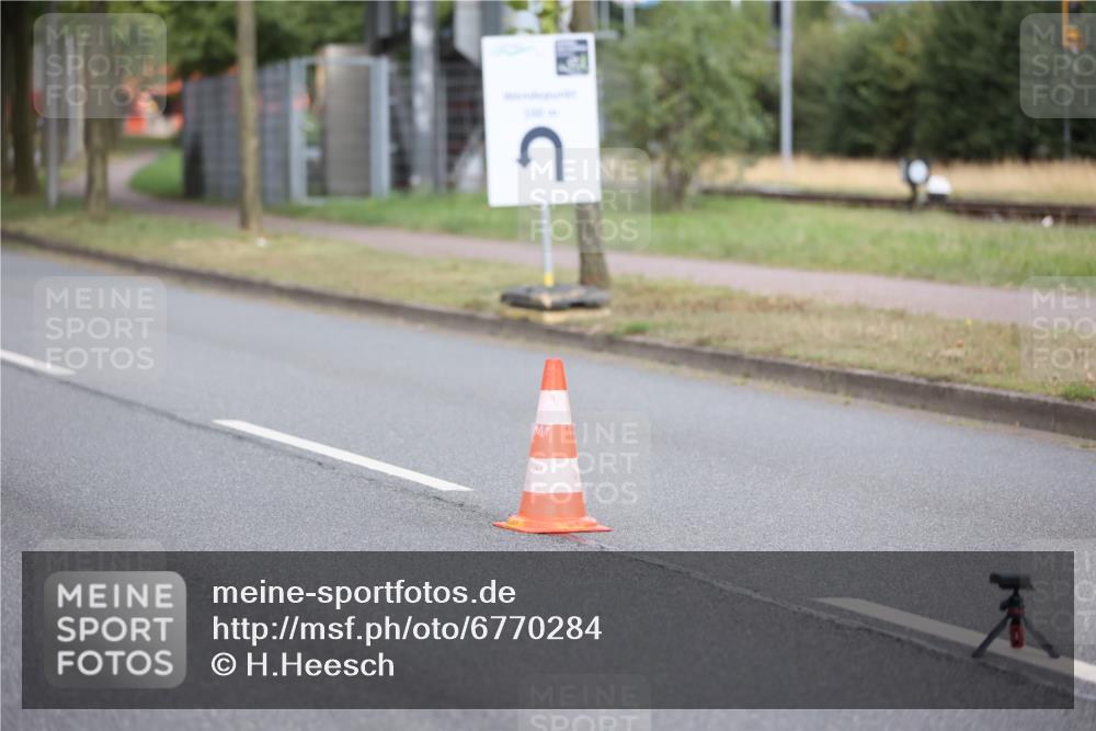 11.08.2024 - GEWOBA Citytriathlon Bremen H.Heesch http://msf.ph/oto/6770284 11.08.2024 10:37:14 Radfahren 16 meine-sportfotos.de