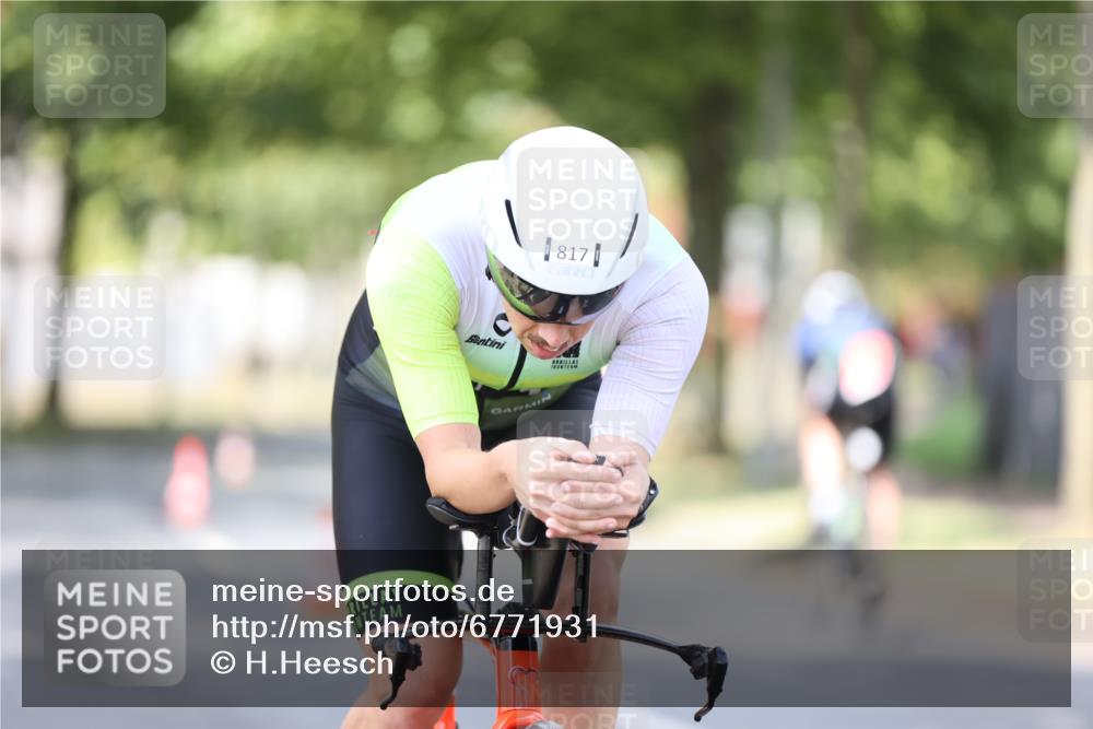11.08.2024 - GEWOBA Citytriathlon Bremen H.Heesch http://msf.ph/oto/6771931 11.08.2024 11:35:35 Radfahren 817, 862, 934 meine-sportfotos.de