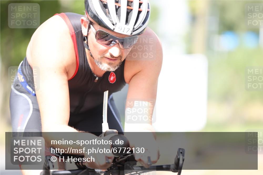 11.08.2024 - GEWOBA Citytriathlon Bremen H.Heesch http://msf.ph/oto/6772130 11.08.2024 11:36:37 Radfahren 794, 818, 917 meine-sportfotos.de
