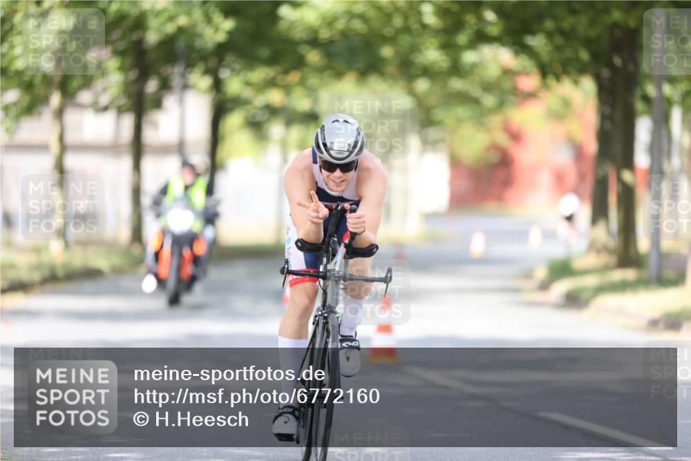 11.08.2024 - GEWOBA Citytriathlon Bremen H.Heesch http://msf.ph/oto/6772160 11.08.2024 11:36:49 Radfahren 794, 917 meine-sportfotos.de
