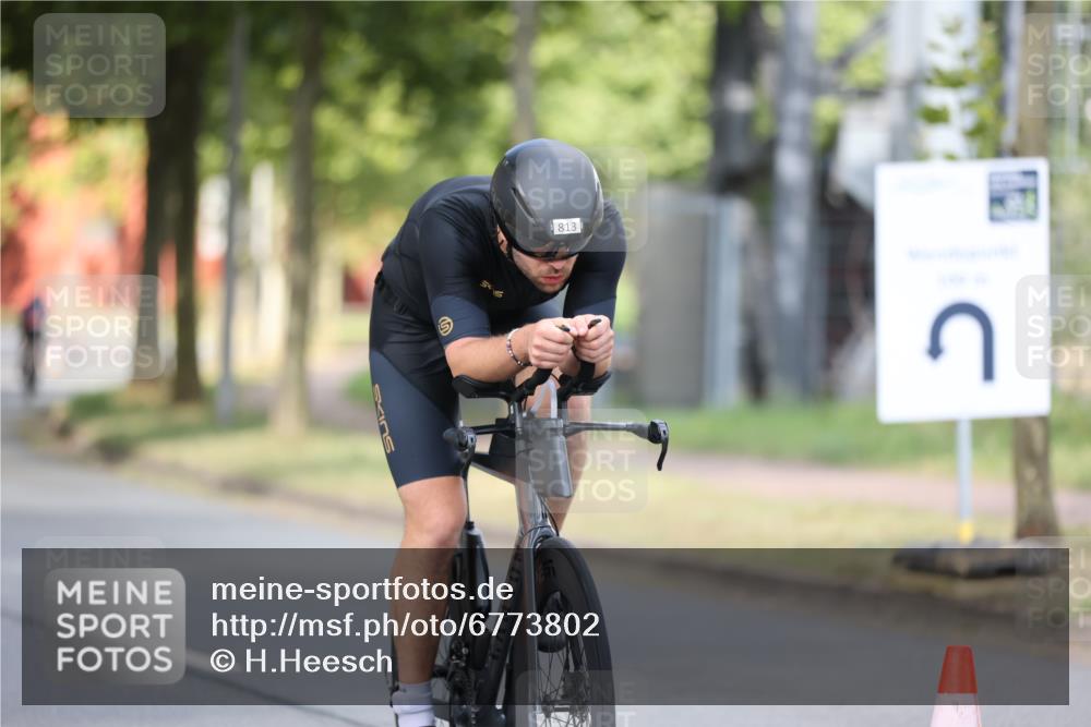 11.08.2024 - GEWOBA Citytriathlon Bremen H.Heesch http://msf.ph/oto/6773802 11.08.2024 11:40:52 Radfahren 771, 995 meine-sportfotos.de