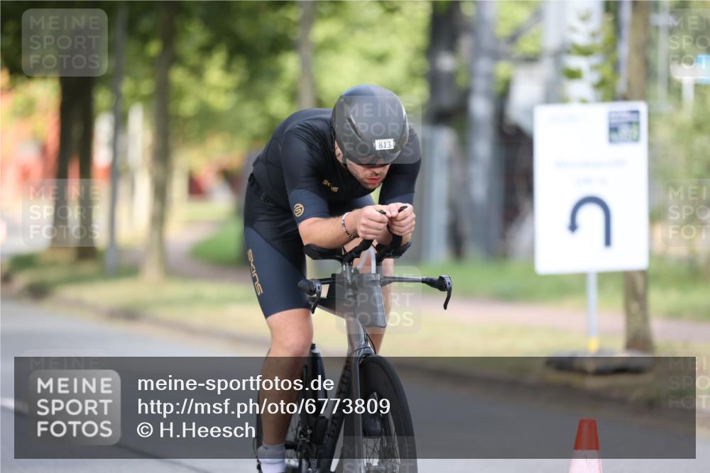 11.08.2024 - GEWOBA Citytriathlon Bremen H.Heesch http://msf.ph/oto/6773809 11.08.2024 11:40:52 Radfahren 771, 995 meine-sportfotos.de