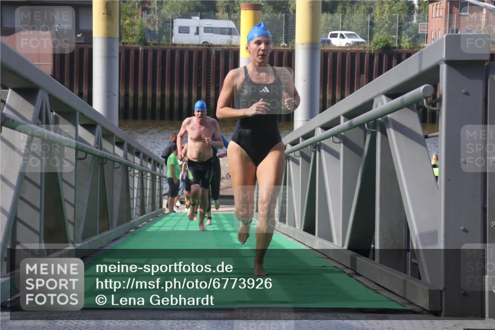 11.08.2024 - GEWOBA Citytriathlon Bremen Lena Gebhardt http://msf.ph/oto/6773926 11.08.2024 10:09:50 Schwimmen 4, 9, 11, 16, 27, 31, 78, 83, 99, 109 meine-sportfotos.de