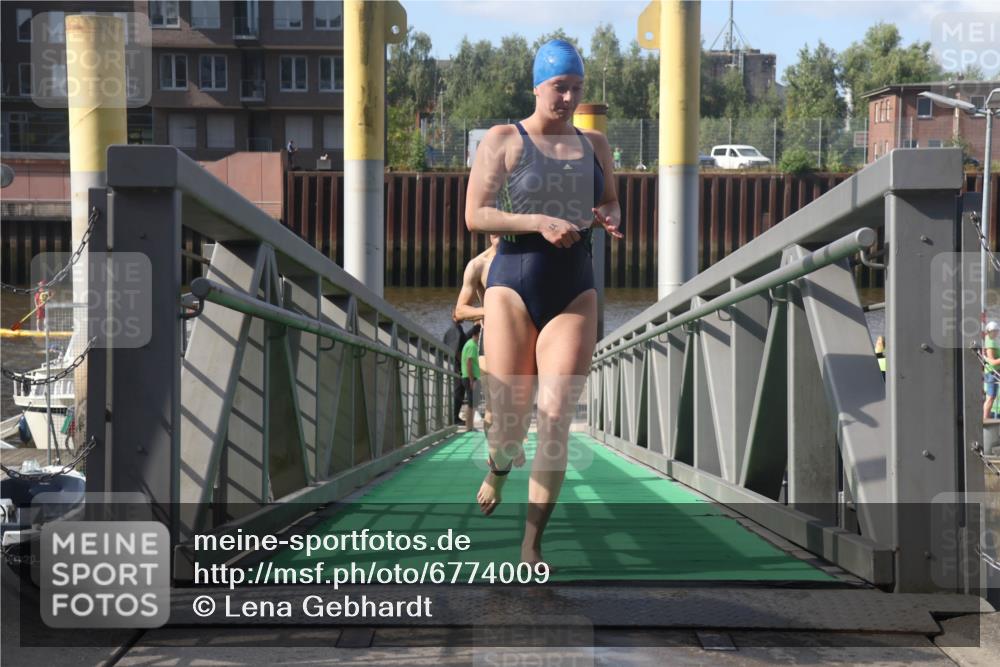 11.08.2024 - GEWOBA Citytriathlon Bremen Lena Gebhardt http://msf.ph/oto/6774009 11.08.2024 10:09:57 Schwimmen 11, 16, 31, 55, 64, 83, 102, 109 meine-sportfotos.de