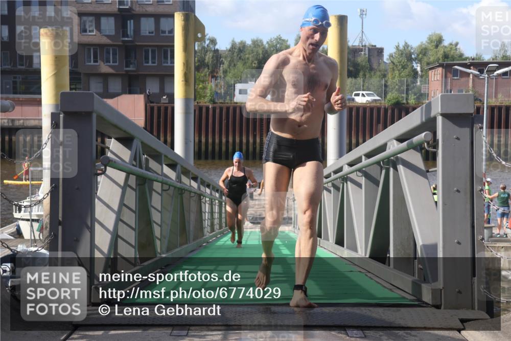 11.08.2024 - GEWOBA Citytriathlon Bremen Lena Gebhardt http://msf.ph/oto/6774029 11.08.2024 10:10:00 Schwimmen 11, 16, 31, 50, 55, 64, 83, 102 meine-sportfotos.de