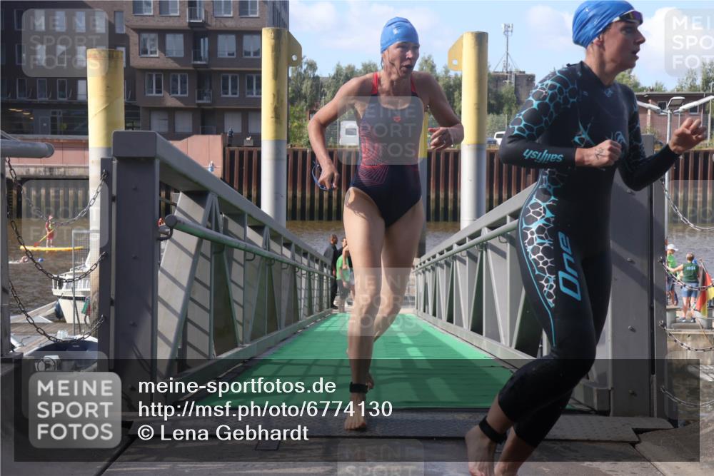 11.08.2024 - GEWOBA Citytriathlon Bremen Lena Gebhardt http://msf.ph/oto/6774130 11.08.2024 10:10:09 Schwimmen 31, 50, 55, 64, 83, 102 meine-sportfotos.de