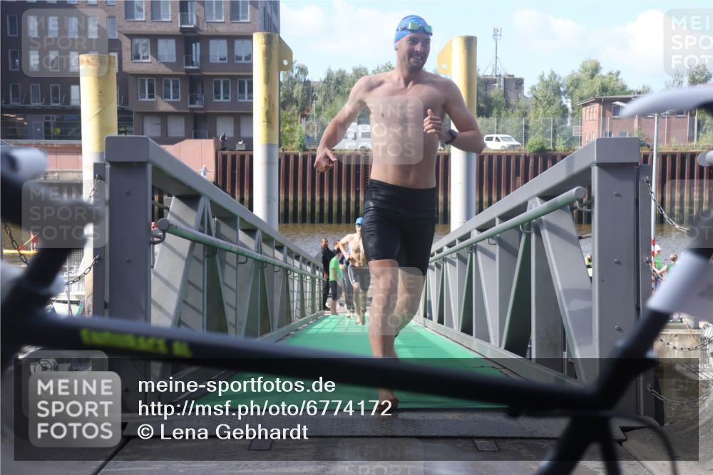 11.08.2024 - GEWOBA Citytriathlon Bremen Lena Gebhardt http://msf.ph/oto/6774172 11.08.2024 10:10:13 Schwimmen 22, 29, 50, 55, 64, 83, 102 meine-sportfotos.de