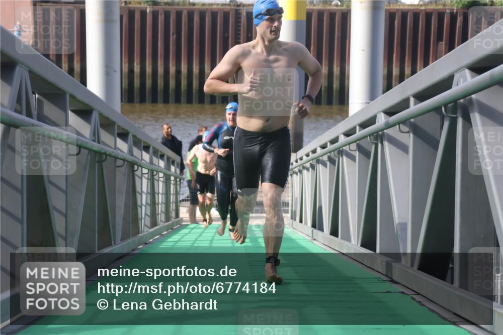 11.08.2024 - GEWOBA Citytriathlon Bremen Lena Gebhardt http://msf.ph/oto/6774184 11.08.2024 10:10:15 Schwimmen 22, 29, 50, 55, 64, 83, 102 meine-sportfotos.de