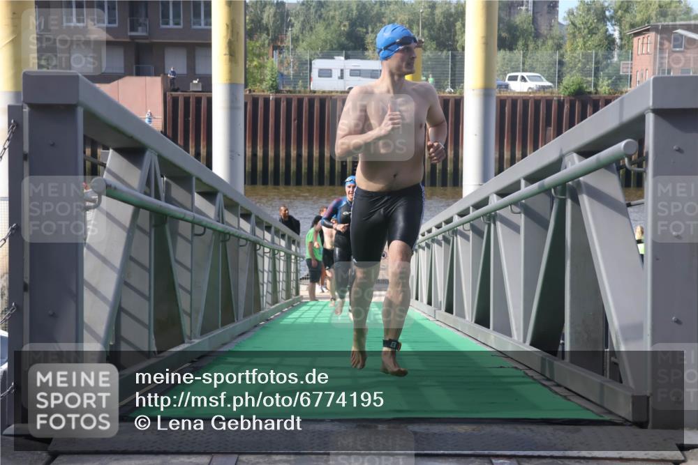 11.08.2024 - GEWOBA Citytriathlon Bremen Lena Gebhardt http://msf.ph/oto/6774195 11.08.2024 10:10:16 Schwimmen 22, 29, 50, 55, 64, 102 meine-sportfotos.de