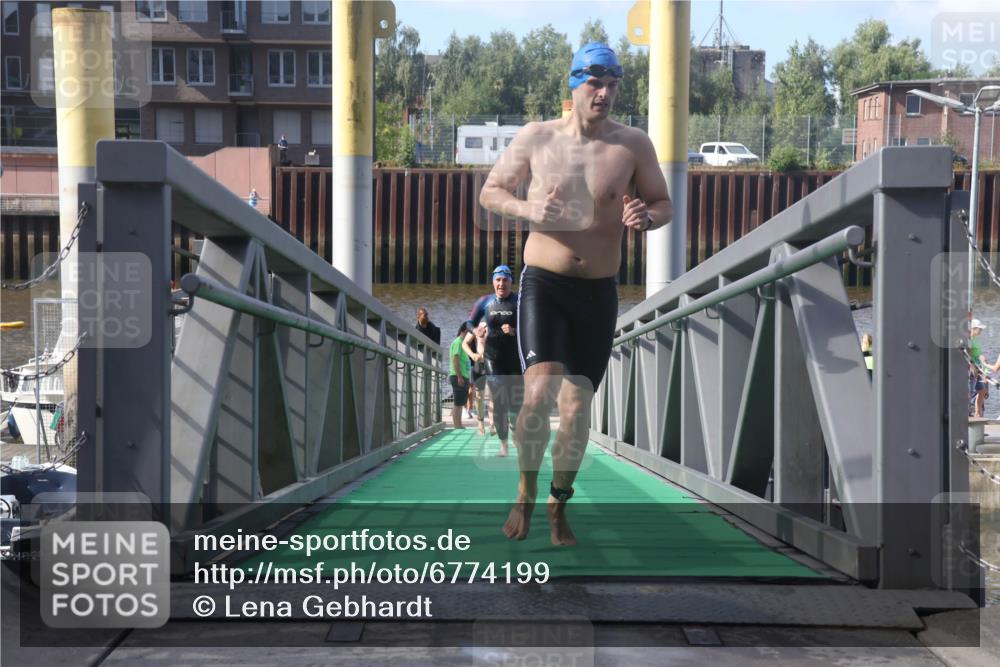 11.08.2024 - GEWOBA Citytriathlon Bremen Lena Gebhardt http://msf.ph/oto/6774199 11.08.2024 10:10:16 Schwimmen 22, 29, 50, 55, 64, 102 meine-sportfotos.de