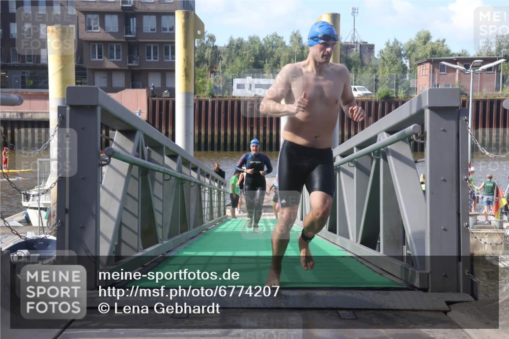 11.08.2024 - GEWOBA Citytriathlon Bremen Lena Gebhardt http://msf.ph/oto/6774207 11.08.2024 10:10:17 Schwimmen 22, 29, 50, 55, 64, 102, 116 meine-sportfotos.de