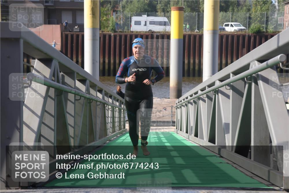 11.08.2024 - GEWOBA Citytriathlon Bremen Lena Gebhardt http://msf.ph/oto/6774243 11.08.2024 10:10:19 Schwimmen 22, 29, 50, 102, 116 meine-sportfotos.de