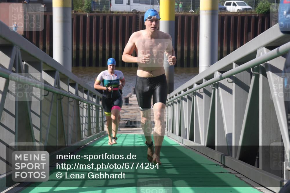11.08.2024 - GEWOBA Citytriathlon Bremen Lena Gebhardt http://msf.ph/oto/6774254 11.08.2024 10:10:22 Schwimmen 22, 29, 50, 116 meine-sportfotos.de