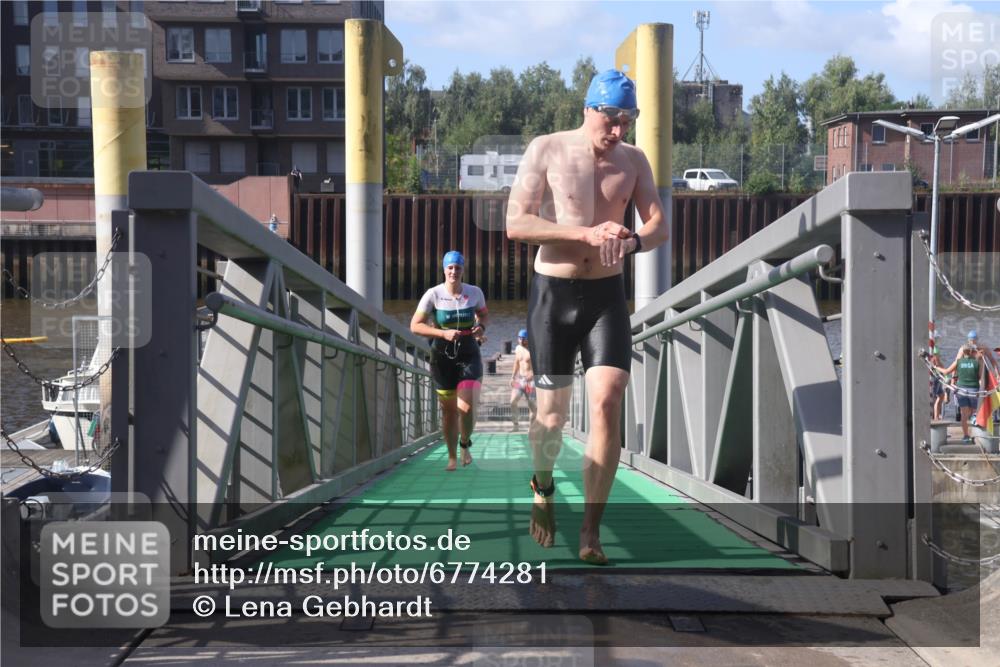 11.08.2024 - GEWOBA Citytriathlon Bremen Lena Gebhardt http://msf.ph/oto/6774281 11.08.2024 10:10:23 Schwimmen 22, 29, 50, 116 meine-sportfotos.de