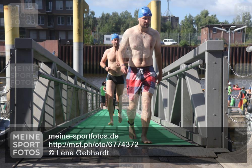 11.08.2024 - GEWOBA Citytriathlon Bremen Lena Gebhardt http://msf.ph/oto/6774372 11.08.2024 10:10:37 Schwimmen 22, 30, 47, 51, 116 meine-sportfotos.de