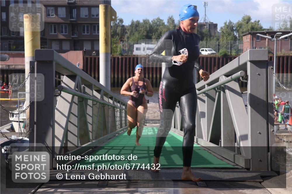 11.08.2024 - GEWOBA Citytriathlon Bremen Lena Gebhardt http://msf.ph/oto/6774432 11.08.2024 10:10:42 Schwimmen 6, 30, 47, 51, 116 meine-sportfotos.de