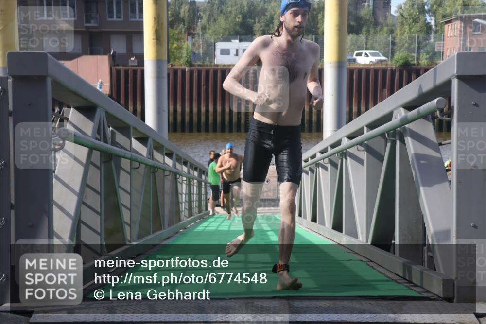 11.08.2024 - GEWOBA Citytriathlon Bremen Lena Gebhardt http://msf.ph/oto/6774548 11.08.2024 10:10:59 Schwimmen 5, 6, 21, 23, 26, 30, 70 meine-sportfotos.de