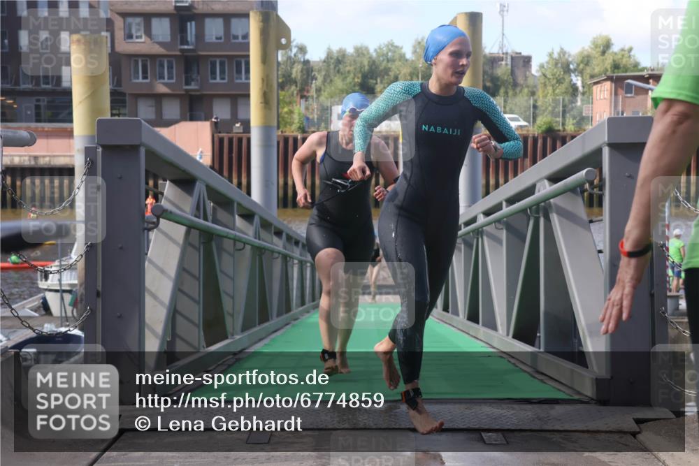 11.08.2024 - GEWOBA Citytriathlon Bremen Lena Gebhardt http://msf.ph/oto/6774859 11.08.2024 10:11:33 Schwimmen 2, 32, 35, 44, 66, 91, 94, 101, 111 meine-sportfotos.de