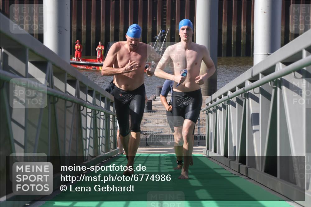 11.08.2024 - GEWOBA Citytriathlon Bremen Lena Gebhardt http://msf.ph/oto/6774986 11.08.2024 10:11:57 Schwimmen 2, 15, 18, 49, 74, 84, 88, 97, 113, 114 meine-sportfotos.de