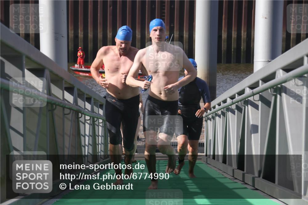 11.08.2024 - GEWOBA Citytriathlon Bremen Lena Gebhardt http://msf.ph/oto/6774990 11.08.2024 10:11:57 Schwimmen 2, 15, 18, 49, 74, 84, 88, 97, 113, 114 meine-sportfotos.de
