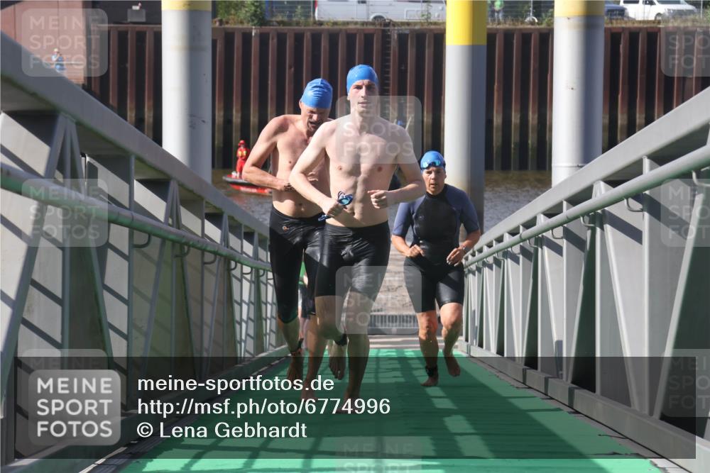 11.08.2024 - GEWOBA Citytriathlon Bremen Lena Gebhardt http://msf.ph/oto/6774996 11.08.2024 10:11:58 Schwimmen 2, 15, 18, 49, 74, 84, 88, 97, 113, 114 meine-sportfotos.de