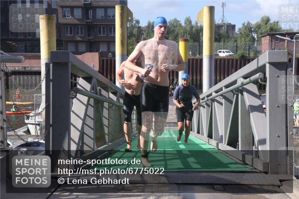 11.08.2024 - GEWOBA Citytriathlon Bremen Lena Gebhardt http://msf.ph/oto/6775022 11.08.2024 10:12:00 Schwimmen 15, 49, 74, 84, 88, 97, 113, 114 meine-sportfotos.de