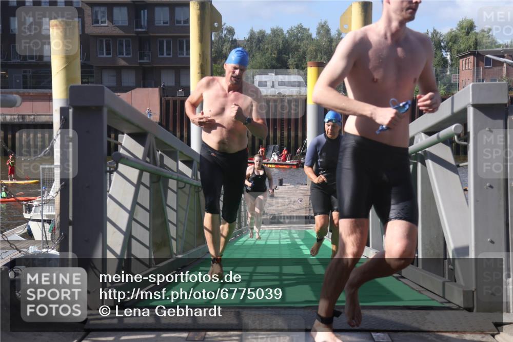 11.08.2024 - GEWOBA Citytriathlon Bremen Lena Gebhardt http://msf.ph/oto/6775039 11.08.2024 10:12:00 Schwimmen 15, 49, 74, 84, 88, 97, 113, 114 meine-sportfotos.de