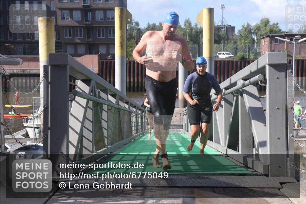 11.08.2024 - GEWOBA Citytriathlon Bremen Lena Gebhardt http://msf.ph/oto/6775049 11.08.2024 10:12:01 Schwimmen 15, 49, 74, 84, 88, 97, 113, 114 meine-sportfotos.de