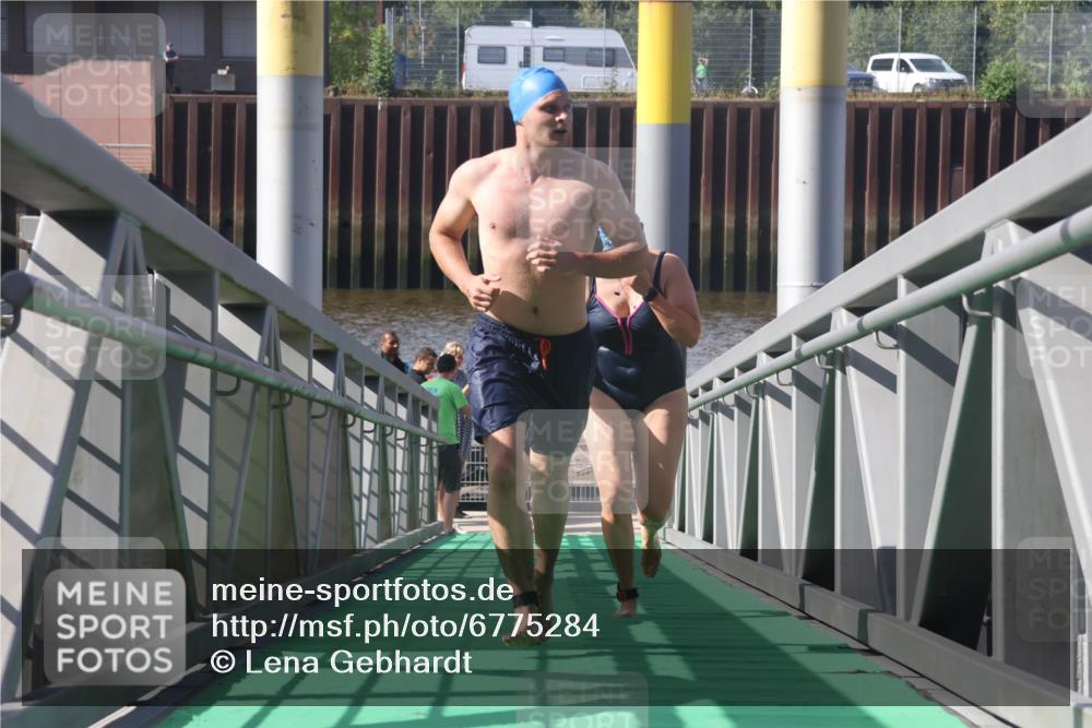 11.08.2024 - GEWOBA Citytriathlon Bremen Lena Gebhardt http://msf.ph/oto/6775284 11.08.2024 10:14:02 Schwimmen 13, 34, 39, 90, 115 meine-sportfotos.de