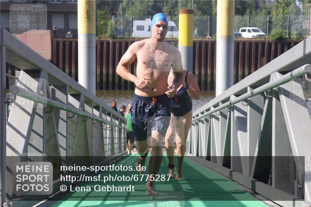 11.08.2024 - GEWOBA Citytriathlon Bremen Lena Gebhardt http://msf.ph/oto/6775287 11.08.2024 10:14:03 Schwimmen 13, 34, 39, 90, 115 meine-sportfotos.de