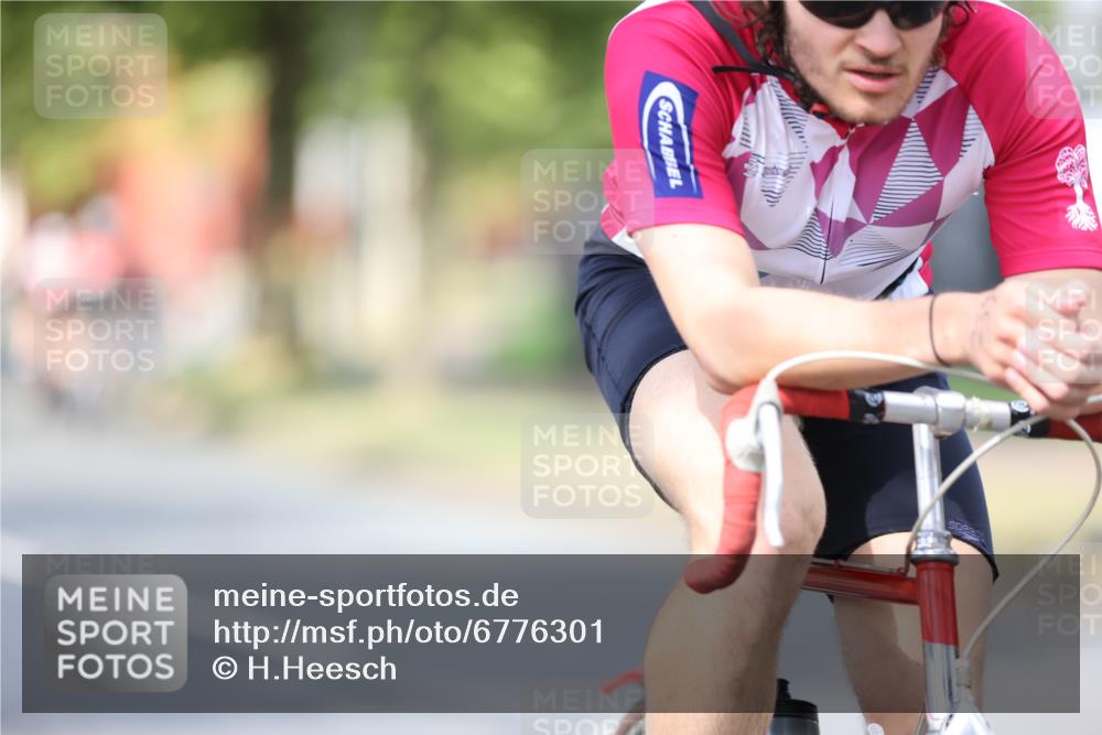 11.08.2024 - GEWOBA Citytriathlon Bremen H.Heesch http://msf.ph/oto/6776301 11.08.2024 11:44:18 Radfahren 746, 759, 855, 861, 926 meine-sportfotos.de