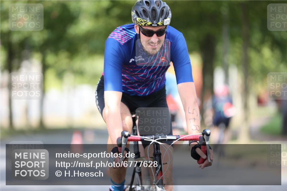 11.08.2024 - GEWOBA Citytriathlon Bremen H.Heesch http://msf.ph/oto/6777628 11.08.2024 11:45:48 Radfahren 822, 826, 845, 867, 871, 873, 875, 936, 994, 1029 meine-sportfotos.de