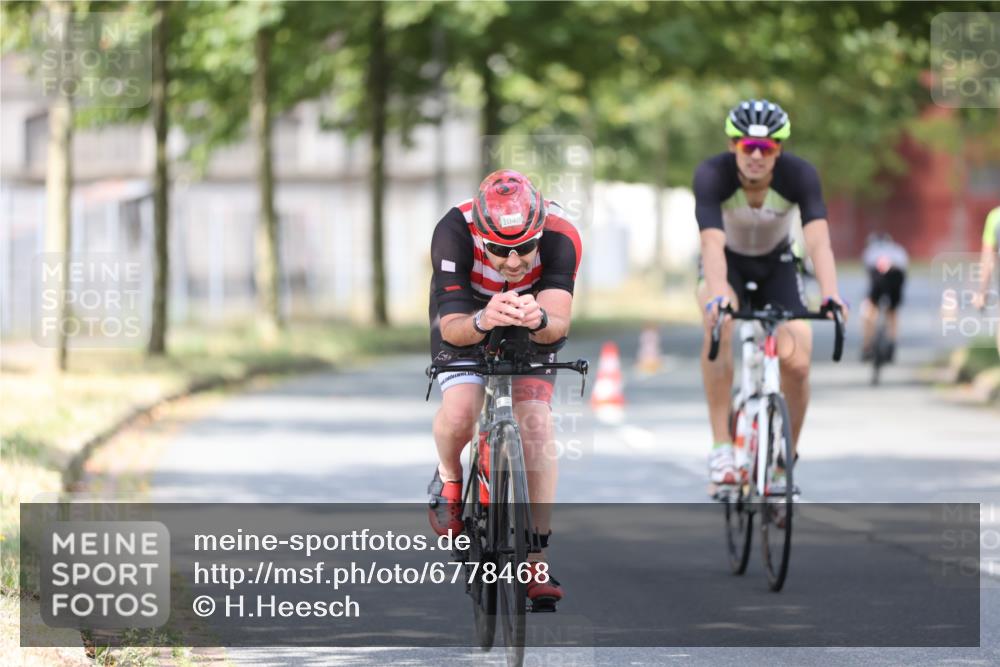 11.08.2024 - GEWOBA Citytriathlon Bremen H.Heesch http://msf.ph/oto/6778468 11.08.2024 11:46:42 Radfahren 703, 768, 798, 942, 1040 meine-sportfotos.de