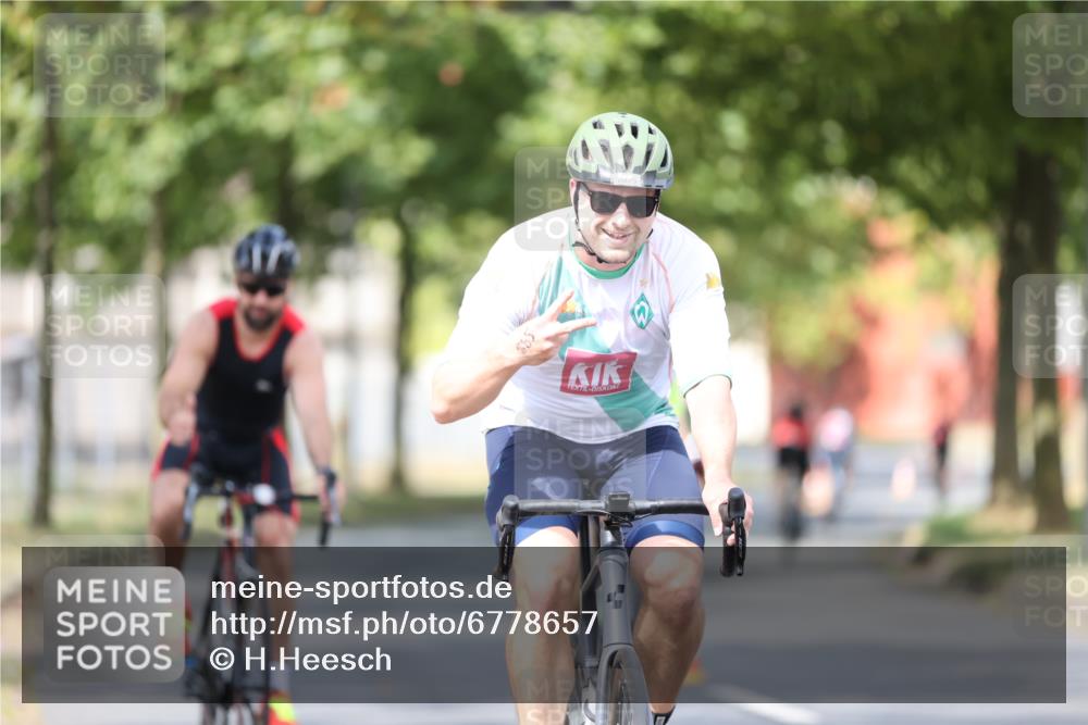 11.08.2024 - GEWOBA Citytriathlon Bremen H.Heesch http://msf.ph/oto/6778657 11.08.2024 11:47:21 Radfahren 752, 779, 800, 860, 864, 865 meine-sportfotos.de