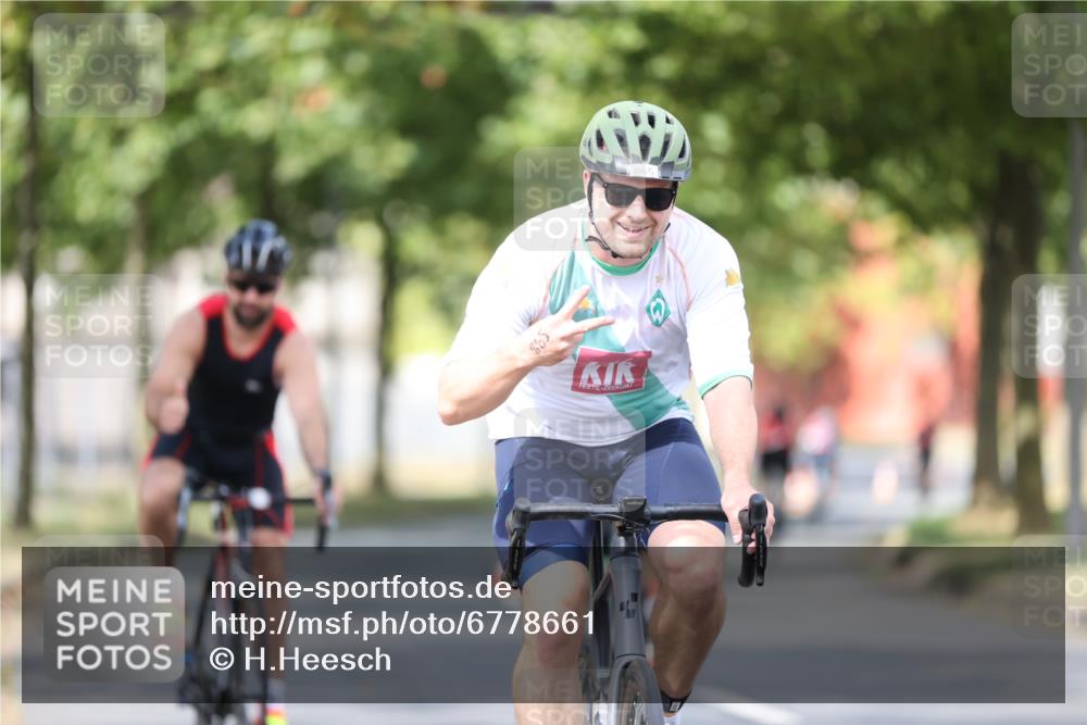 11.08.2024 - GEWOBA Citytriathlon Bremen H.Heesch http://msf.ph/oto/6778661 11.08.2024 11:47:21 Radfahren 752, 779, 800, 860, 864, 865 meine-sportfotos.de