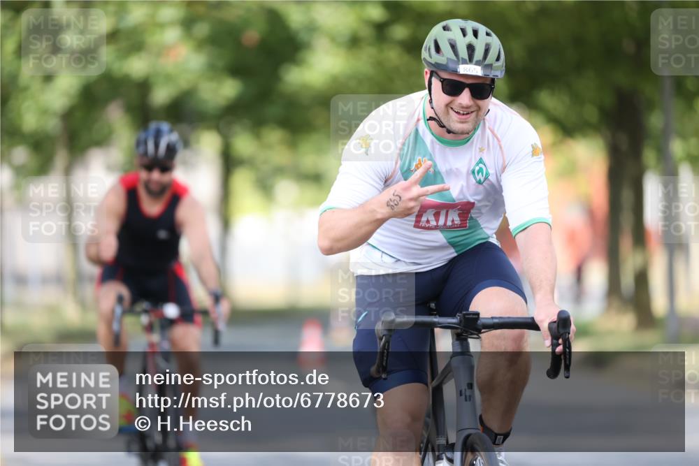 11.08.2024 - GEWOBA Citytriathlon Bremen H.Heesch http://msf.ph/oto/6778673 11.08.2024 11:47:21 Radfahren 752, 779, 800, 860, 864, 865 meine-sportfotos.de