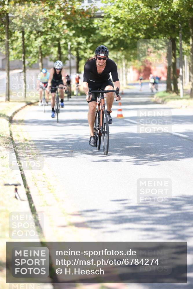 11.08.2024 - GEWOBA Citytriathlon Bremen H.Heesch http://msf.ph/oto/6784274 11.08.2024 13:08:57 Radfahren 201, 208, 209, 246, 297, 317, 334, 481, 501 meine-sportfotos.de