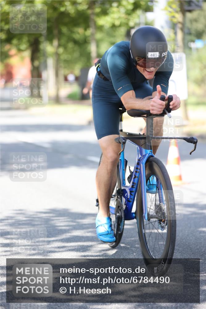 11.08.2024 - GEWOBA Citytriathlon Bremen H.Heesch http://msf.ph/oto/6784490 11.08.2024 13:09:08 Radfahren 201, 208, 209, 216, 297, 317, 325, 456, 481 meine-sportfotos.de