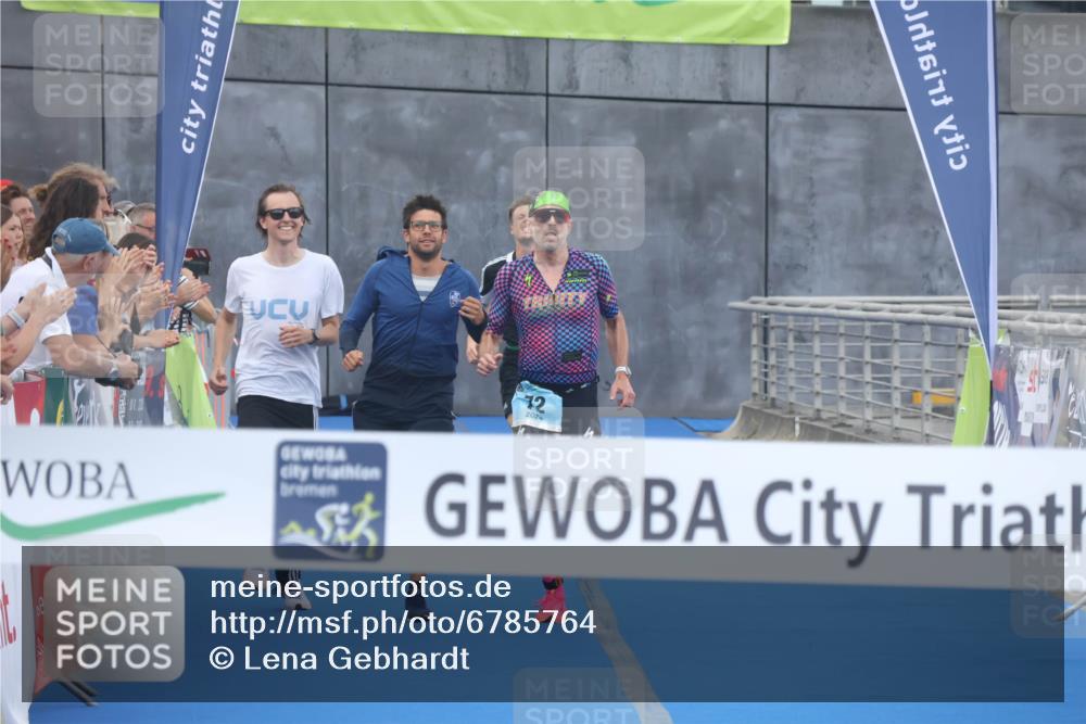 11.08.2024 - GEWOBA Citytriathlon Bremen Lena Gebhardt http://msf.ph/oto/6785764 11.08.2024 11:02:52 Ziel 63, 72 meine-sportfotos.de