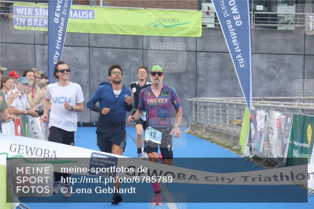 11.08.2024 - GEWOBA Citytriathlon Bremen Lena Gebhardt http://msf.ph/oto/6785789 11.08.2024 11:02:53 Ziel 63, 72 meine-sportfotos.de