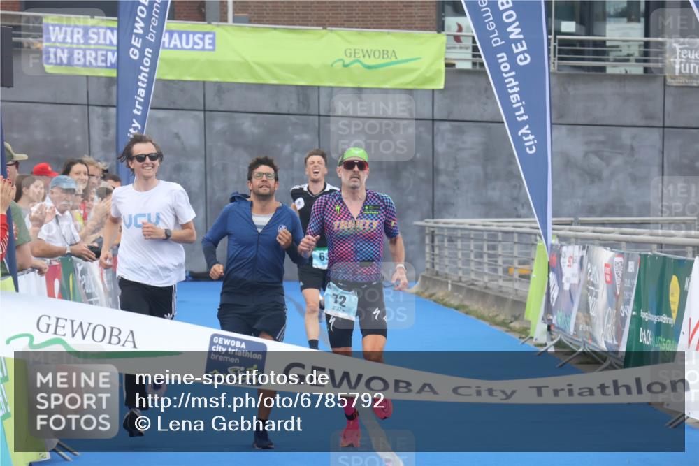 11.08.2024 - GEWOBA Citytriathlon Bremen Lena Gebhardt http://msf.ph/oto/6785792 11.08.2024 11:02:53 Ziel 63, 72 meine-sportfotos.de