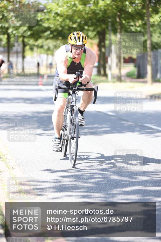 11.08.2024 - GEWOBA Citytriathlon Bremen H.Heesch http://msf.ph/oto/6785797 11.08.2024 13:11:10 Radfahren 223, 233, 234, 278, 315, 321, 426, 428, 459, 534, 538 meine-sportfotos.de