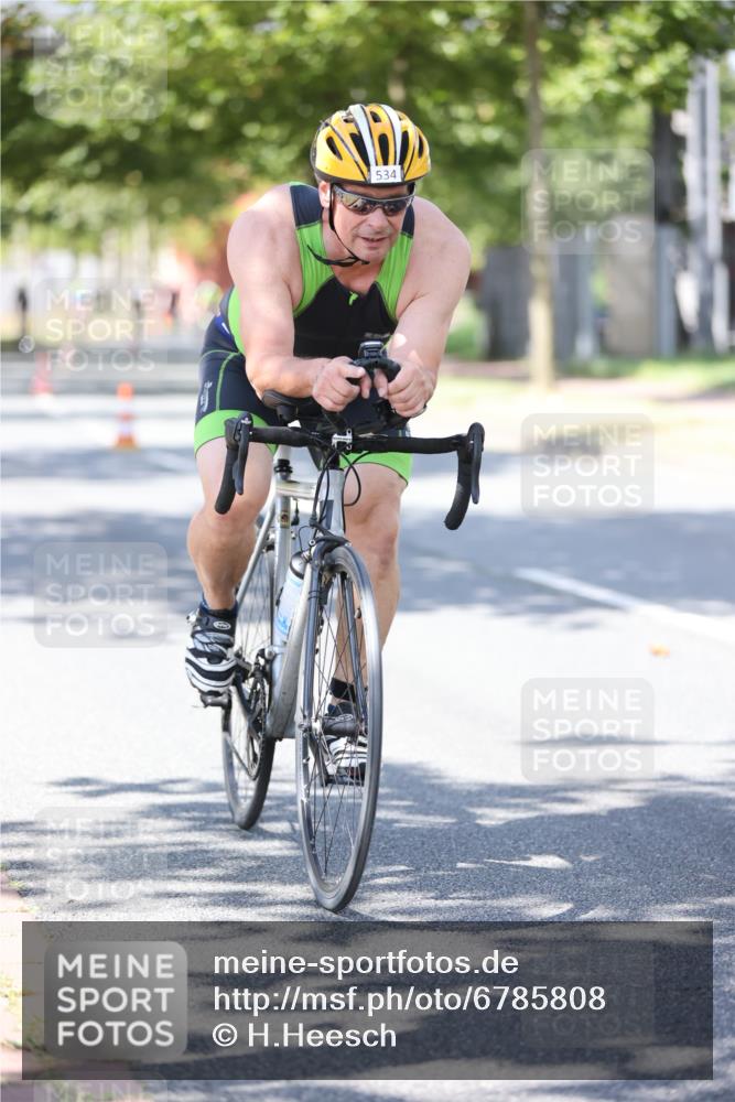 11.08.2024 - GEWOBA Citytriathlon Bremen H.Heesch http://msf.ph/oto/6785808 11.08.2024 13:11:10 Radfahren 223, 233, 234, 278, 315, 321, 426, 428, 459, 534, 538 meine-sportfotos.de