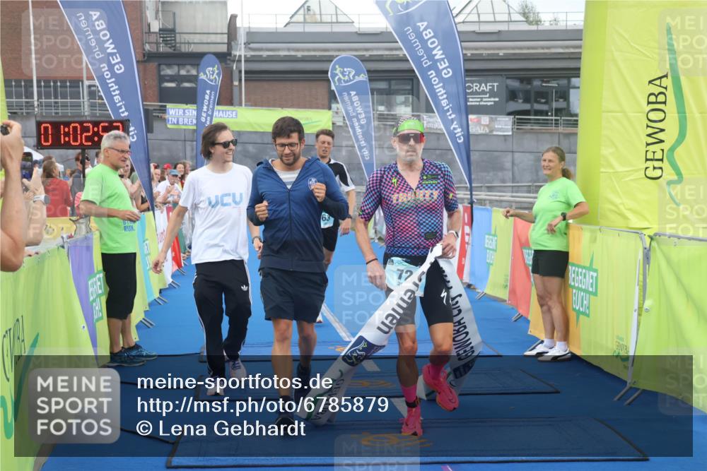 11.08.2024 - GEWOBA Citytriathlon Bremen Lena Gebhardt http://msf.ph/oto/6785879 11.08.2024 11:02:56 Ziel 63, 72 meine-sportfotos.de