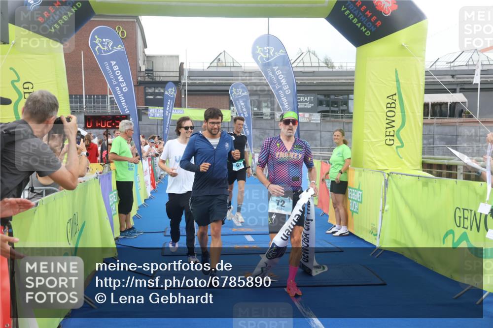 11.08.2024 - GEWOBA Citytriathlon Bremen Lena Gebhardt http://msf.ph/oto/6785890 11.08.2024 11:02:56 Ziel 63, 72 meine-sportfotos.de