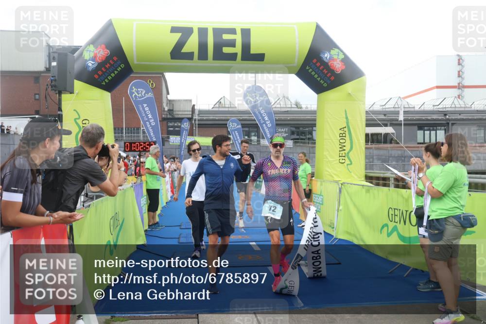 11.08.2024 - GEWOBA Citytriathlon Bremen Lena Gebhardt http://msf.ph/oto/6785897 11.08.2024 11:02:57 Ziel 63, 72 meine-sportfotos.de